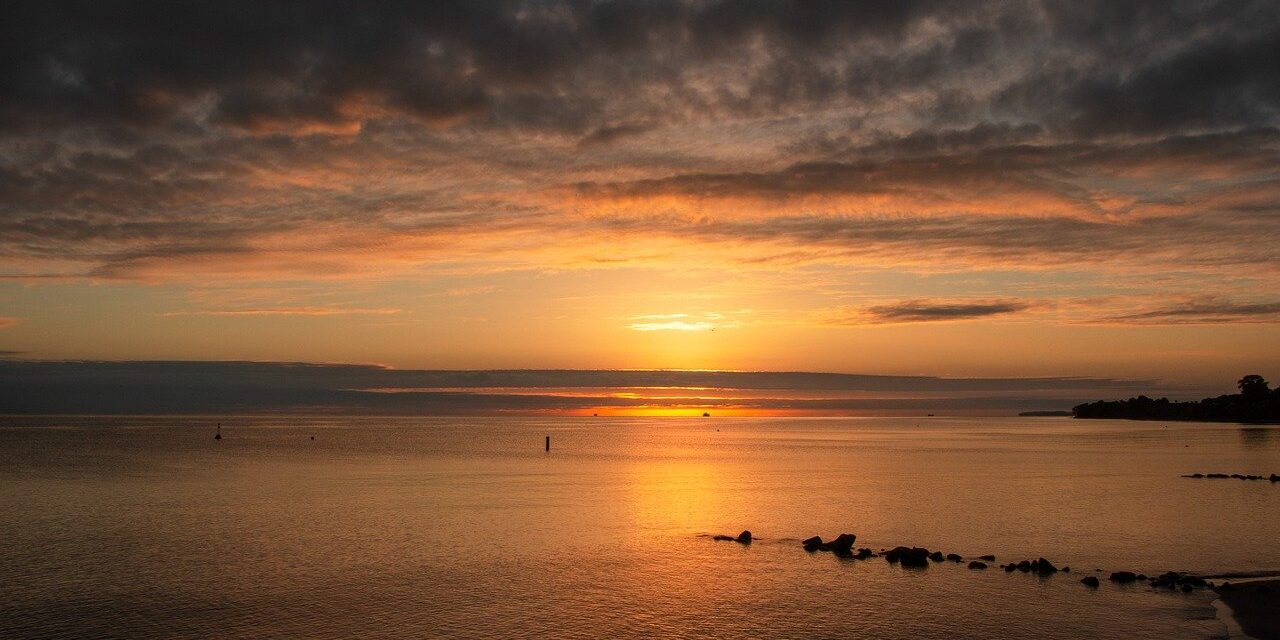 sunrise-8235464_1280