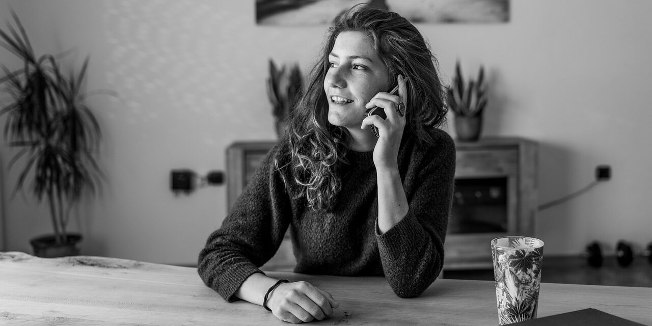 make-a-phone-call-5190643_1280