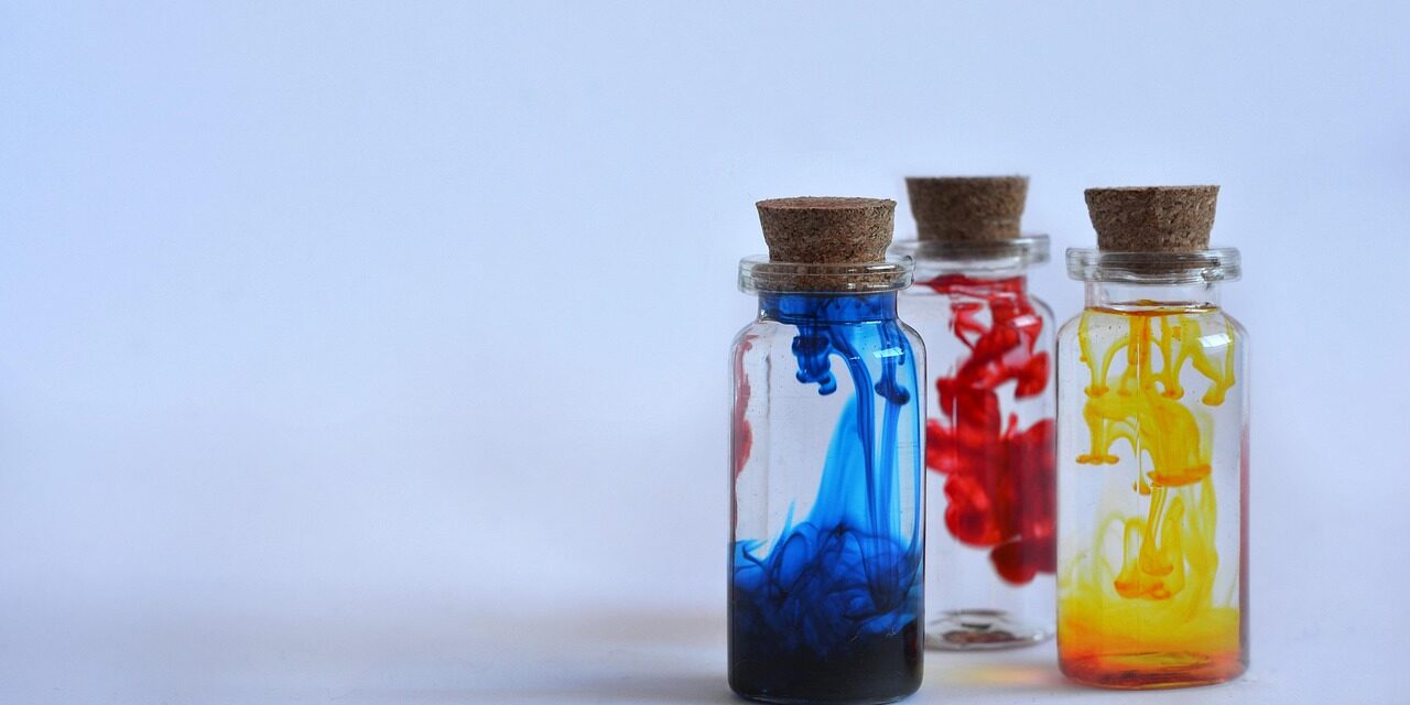 bottles-4387824_1280